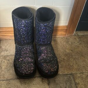 Ugg sparkly boot women’s size 9